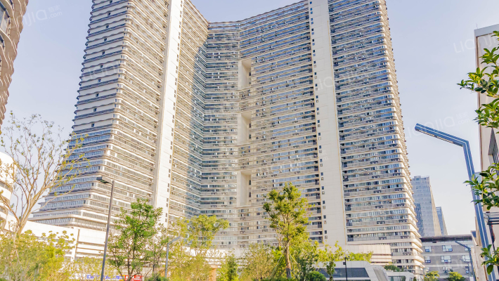 亚洲之窗外景图