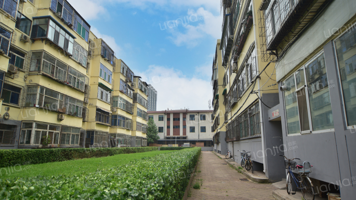 省邮电学校宿舍外景图