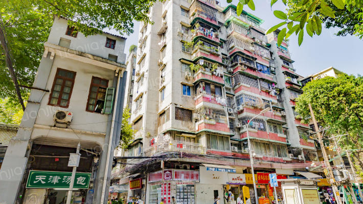 广灯宿舍外景图