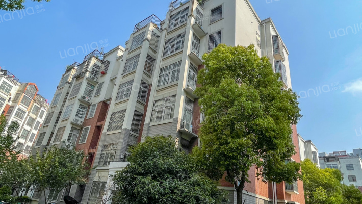 百合康城外景图