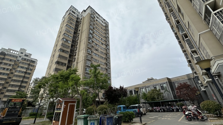 银河星城·星天地外景图