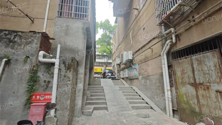 沿江西路233号外景图