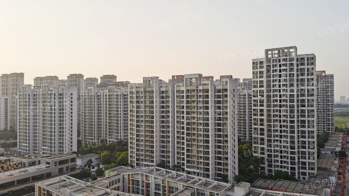 阳光100米娅公馆外景图