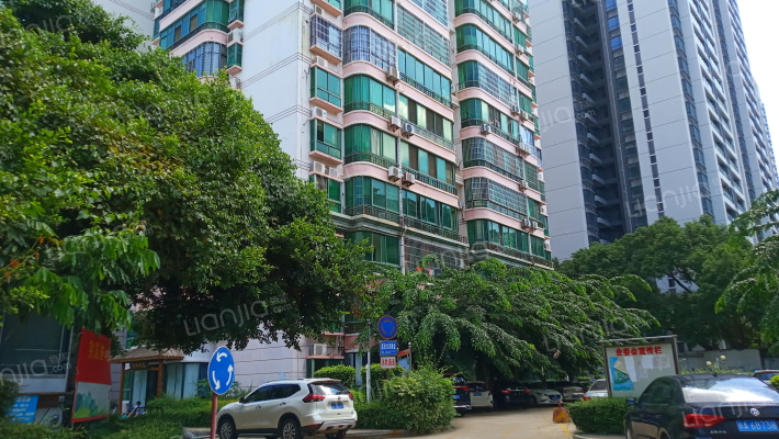 龙腾大厦外景图