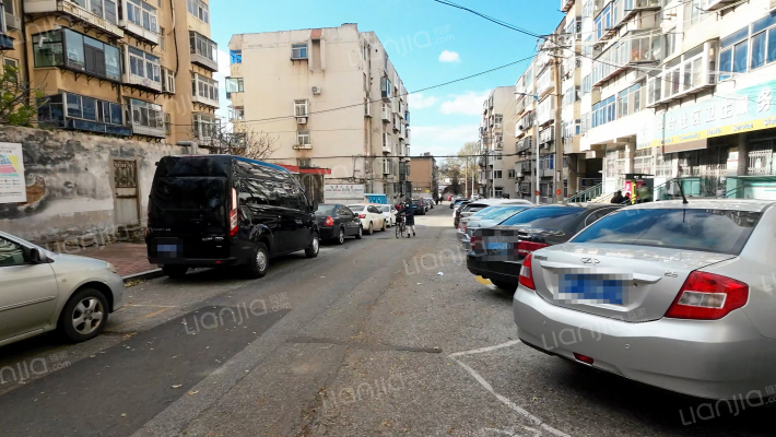 楚凤六街外景图