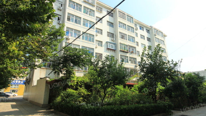 财税局小区外景图