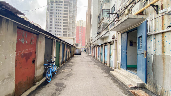 小拖宿舍东区外景图