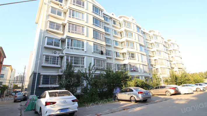 潍坊拖拉机厂宿舍外景图