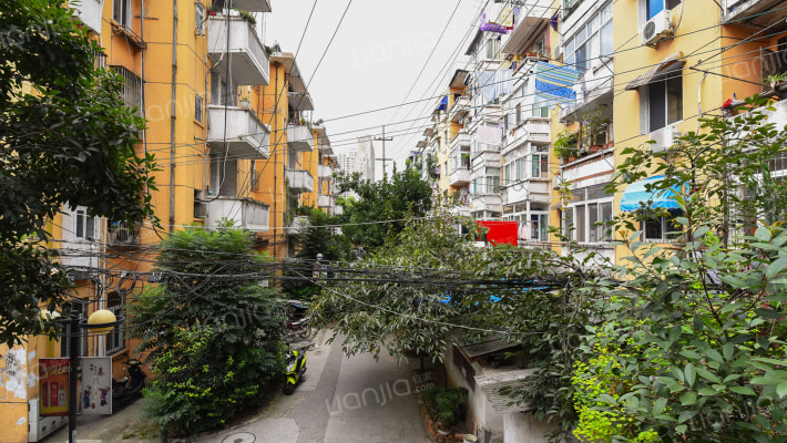 红旗厂小区外景图