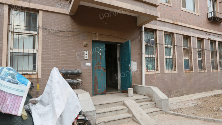 城东湖街外景图