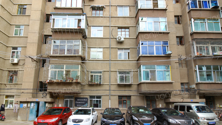 甘肃省警察学院家属院外景图