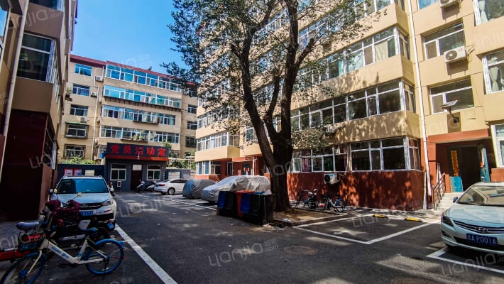 商业职工医院住宅外景图