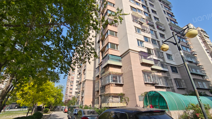 香兰公寓外景图