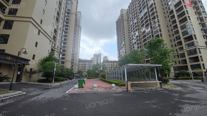 滨湖明珠外景图