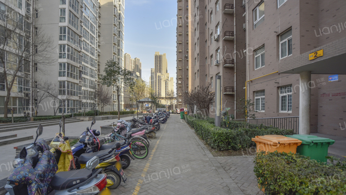 金源城上城外景图