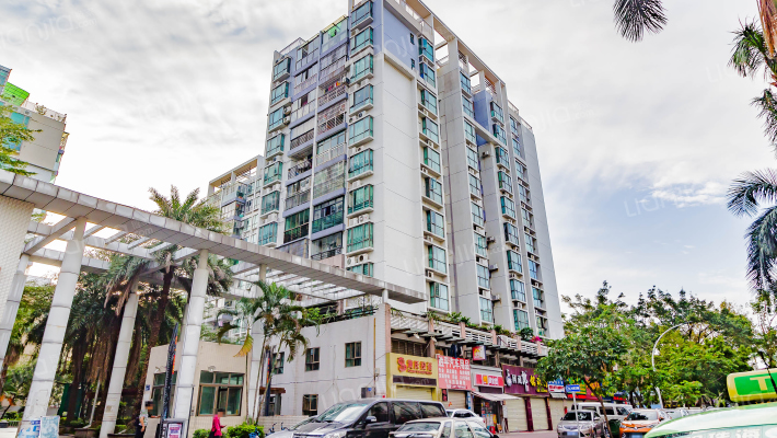 格林春天外景图