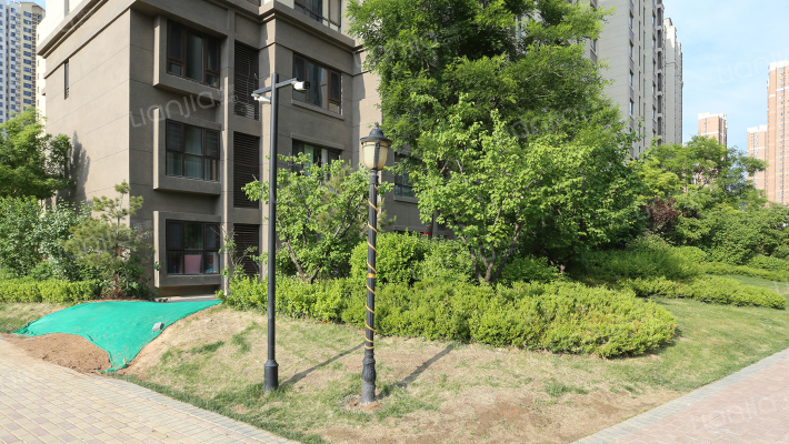 富力城八号园西园外景图