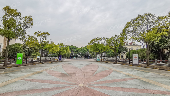 紫丁香花园外景图