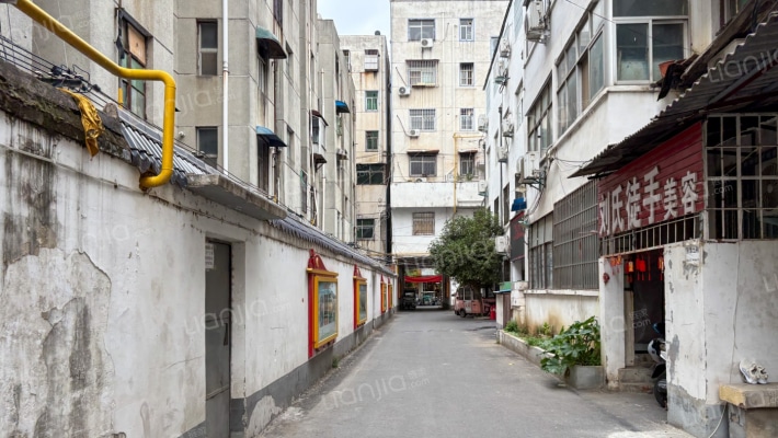 地税局家属院外景图