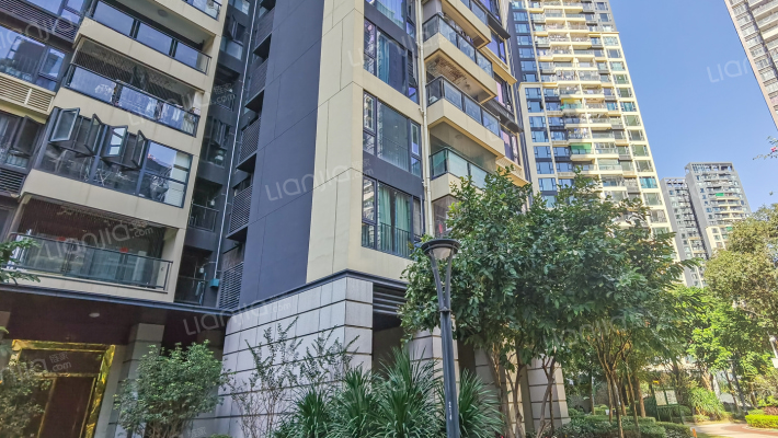 京基御景中央二期外景图