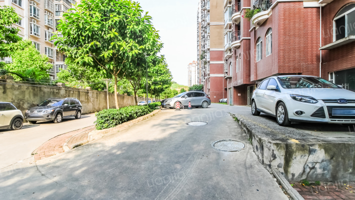 英伦十八外景图