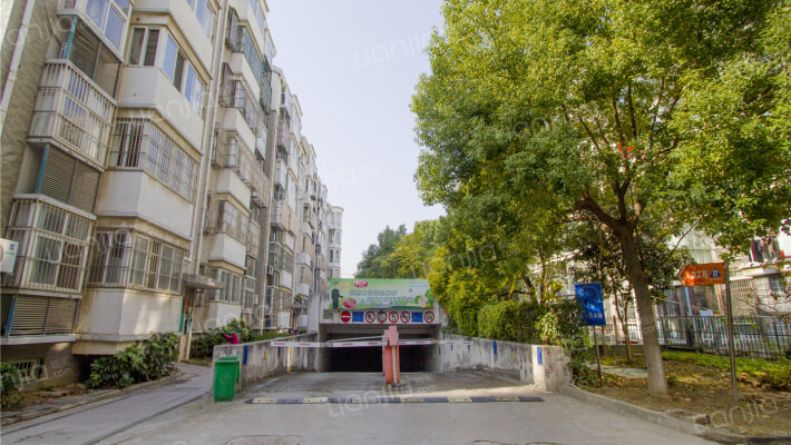 东湖碧水湾外景图