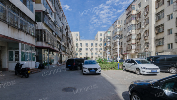 青春路一院外景图