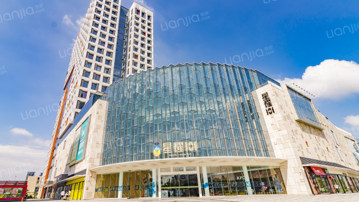 星耀101广场外景图