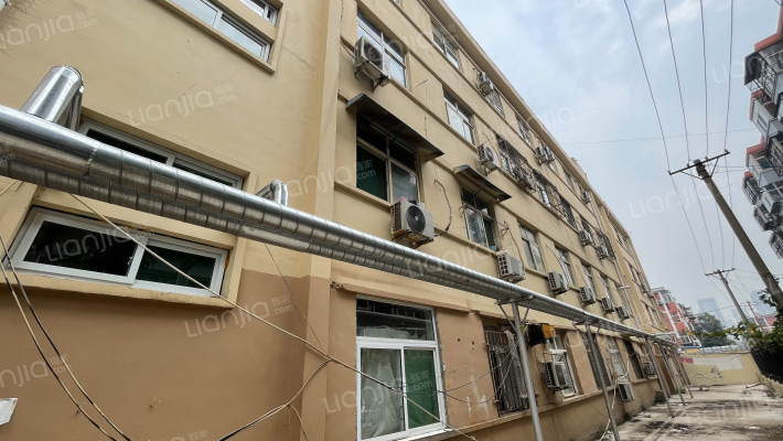 回收西院外景图