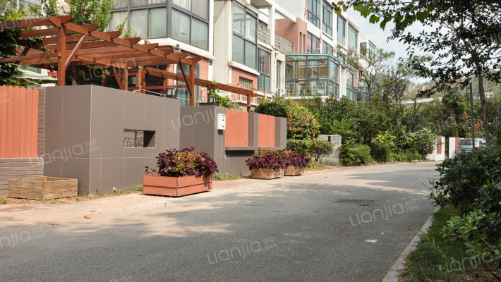 海信南岭风情A区外景图