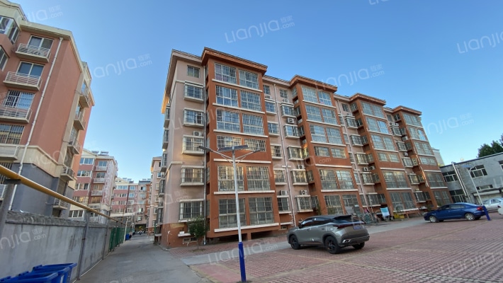 百姓居家东区外景图