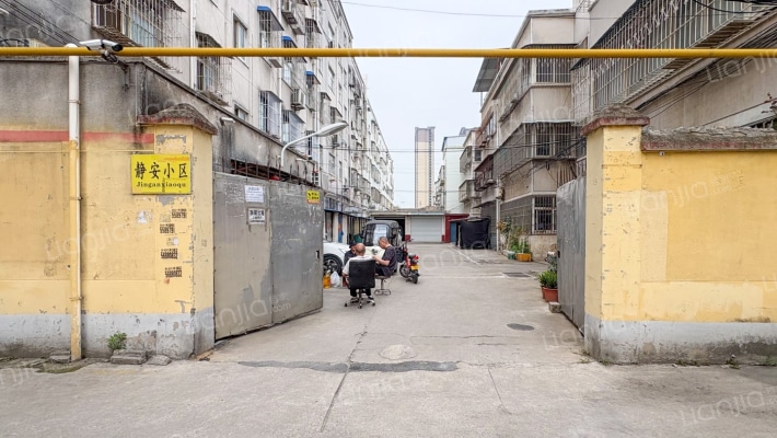 静安小区外景图