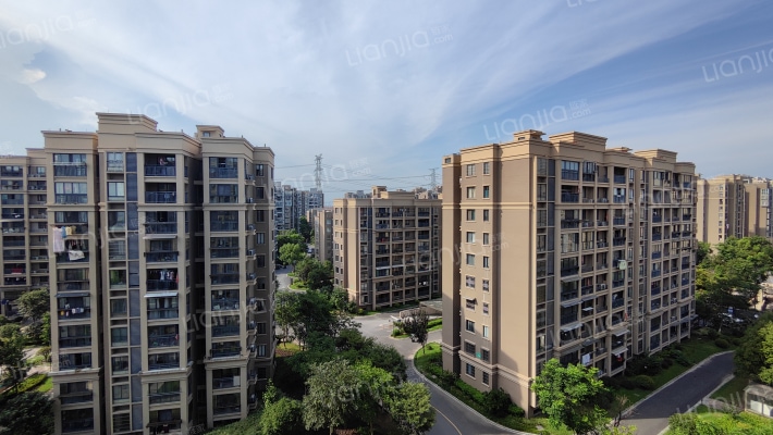 水岸锦城外景图