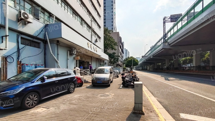 雾晓大楼外景图