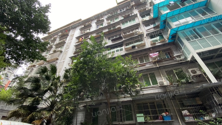 中医院宿舍外景图