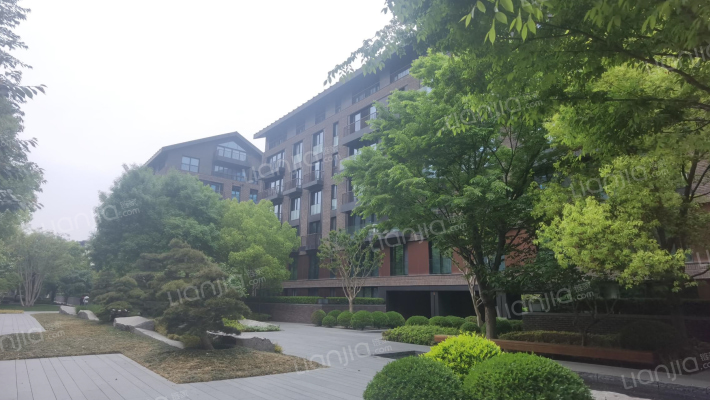 永威上和院外景图