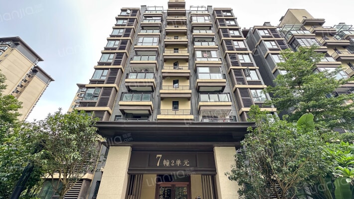 世茂金科博翠江山外景图