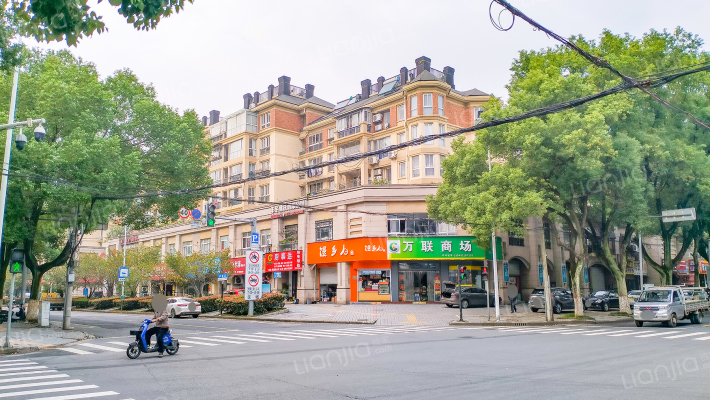 香溢公寓北区外景图