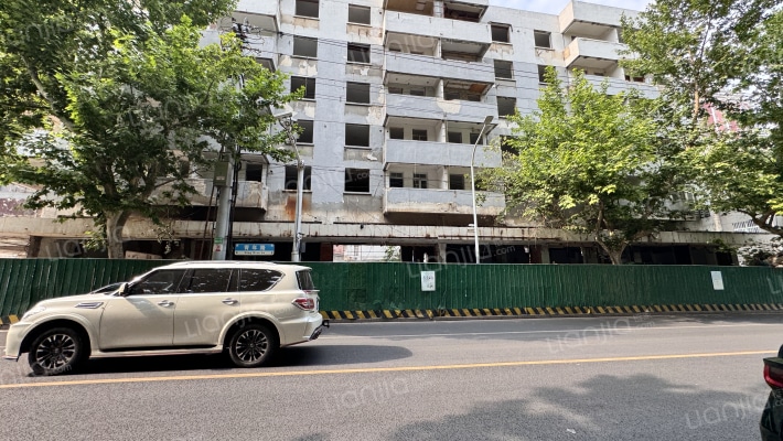 青年路270号外景图