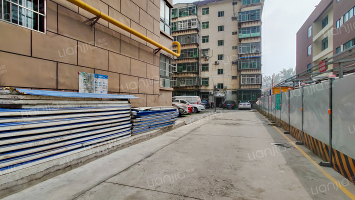 纺织城商业大厦外景图