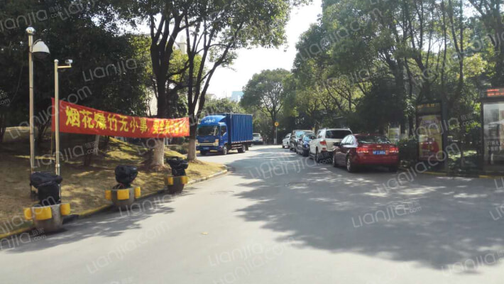 君临颐和花园外景图