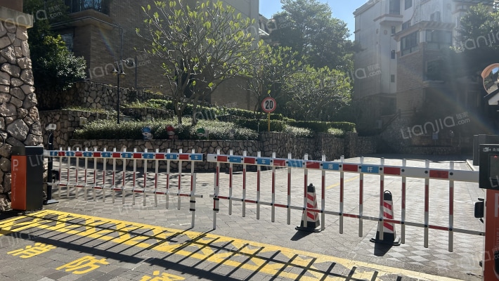 布拉格公馆外景图