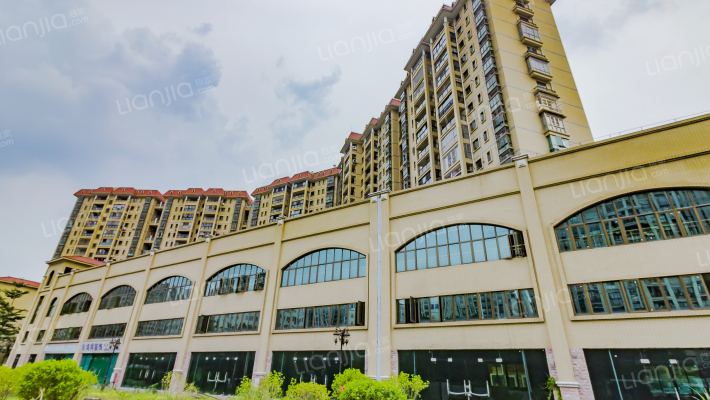 坤泰轩花园小区外景图