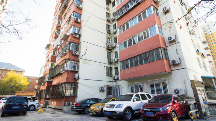 花园路18号院外景图