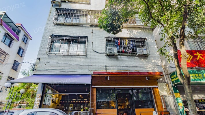 龙凤街外景图