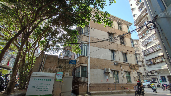 宏海宿舍外景图