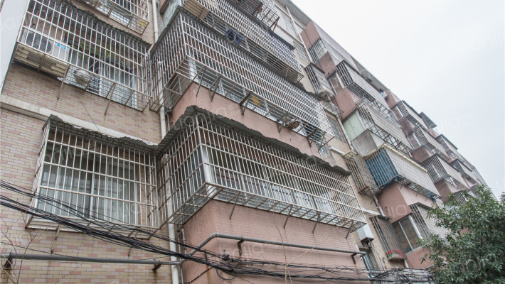 棋盘山路326号外景图