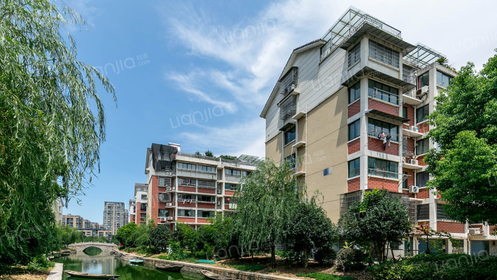 南星公寓外景图