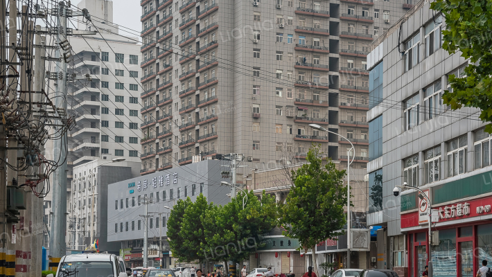 东方红大厦外景图