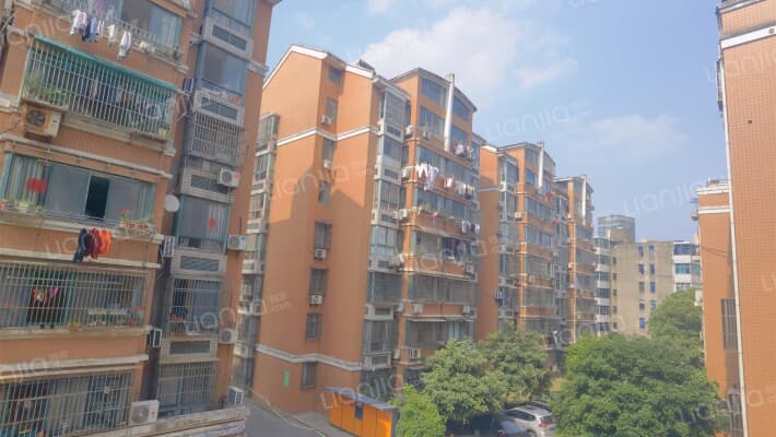 嘉园小区外景图